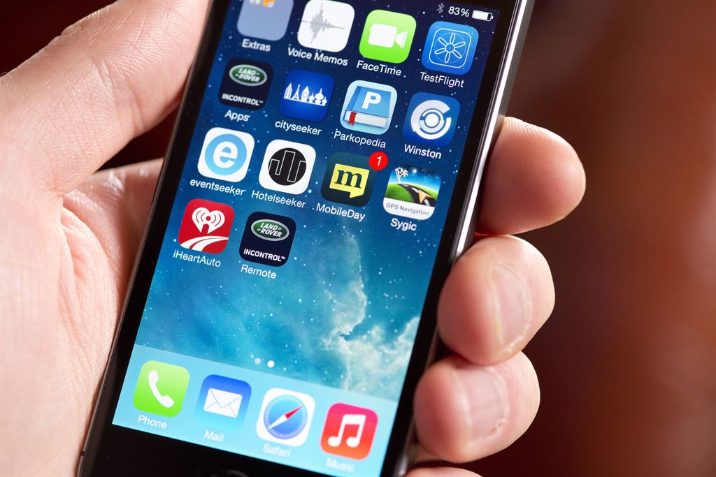 Celular com horário errado: como corrigir e por que o fuso depende da localização